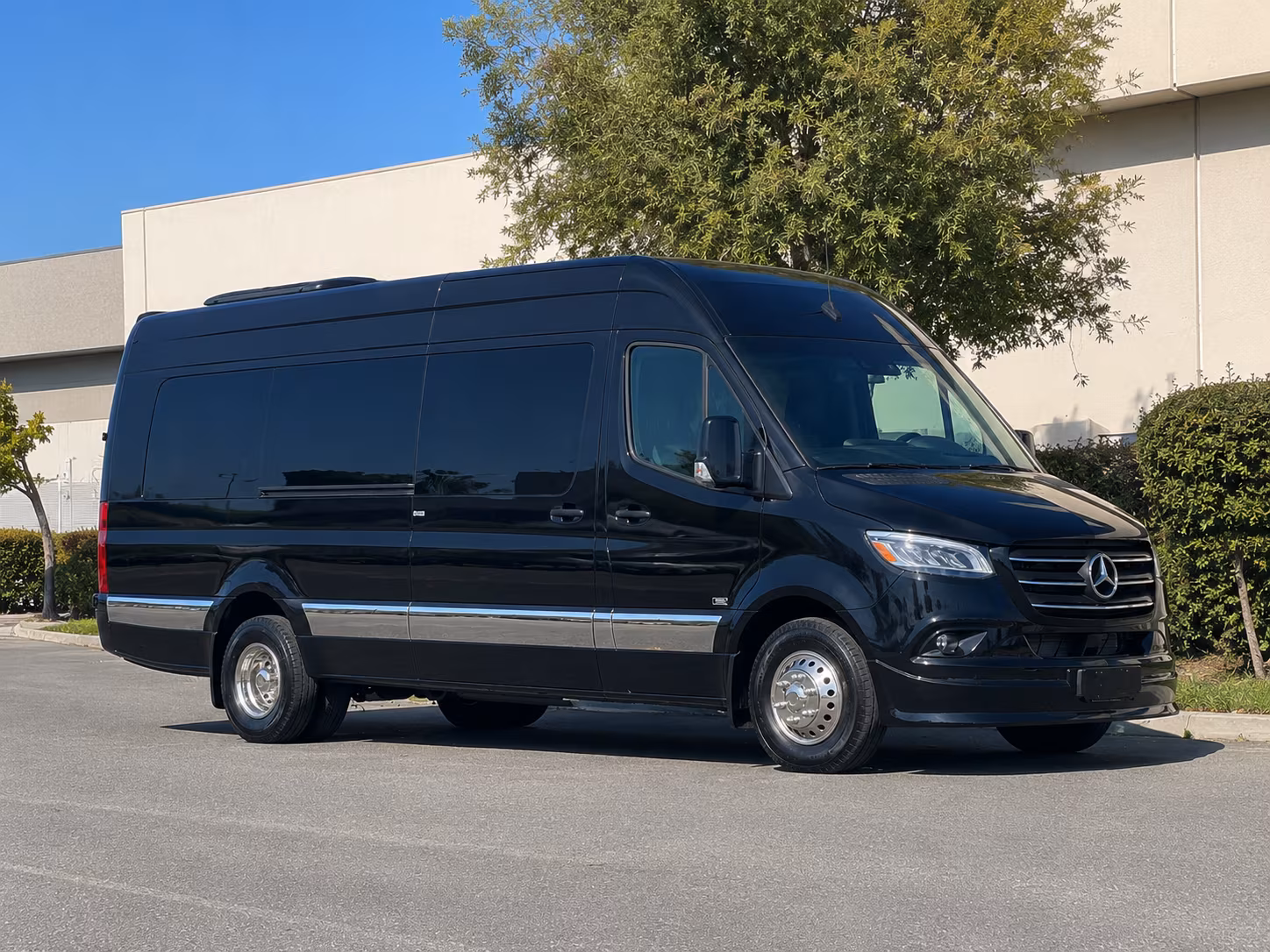 book a bus for your next corporate event 4