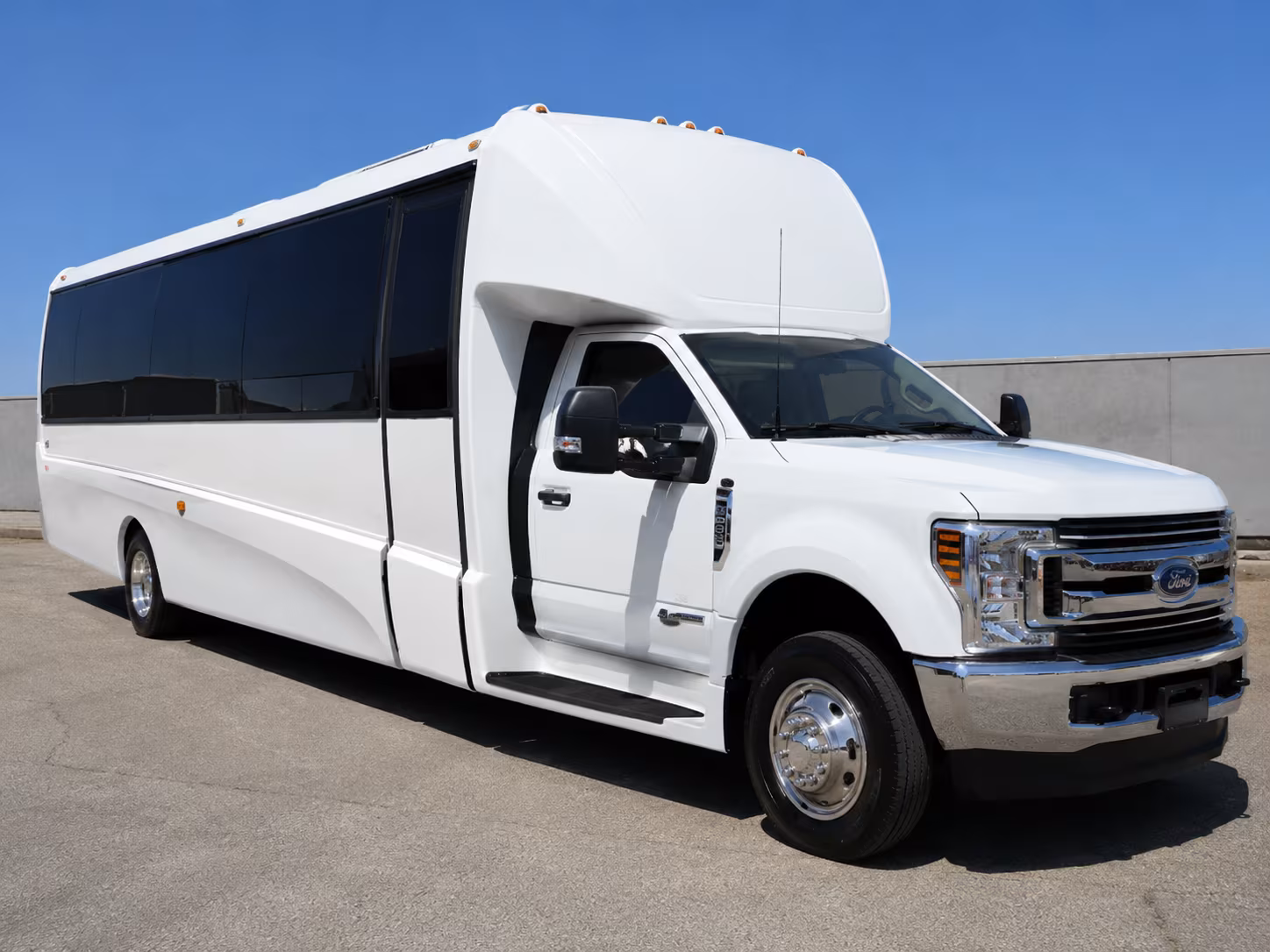 book a bus for your next prom 4