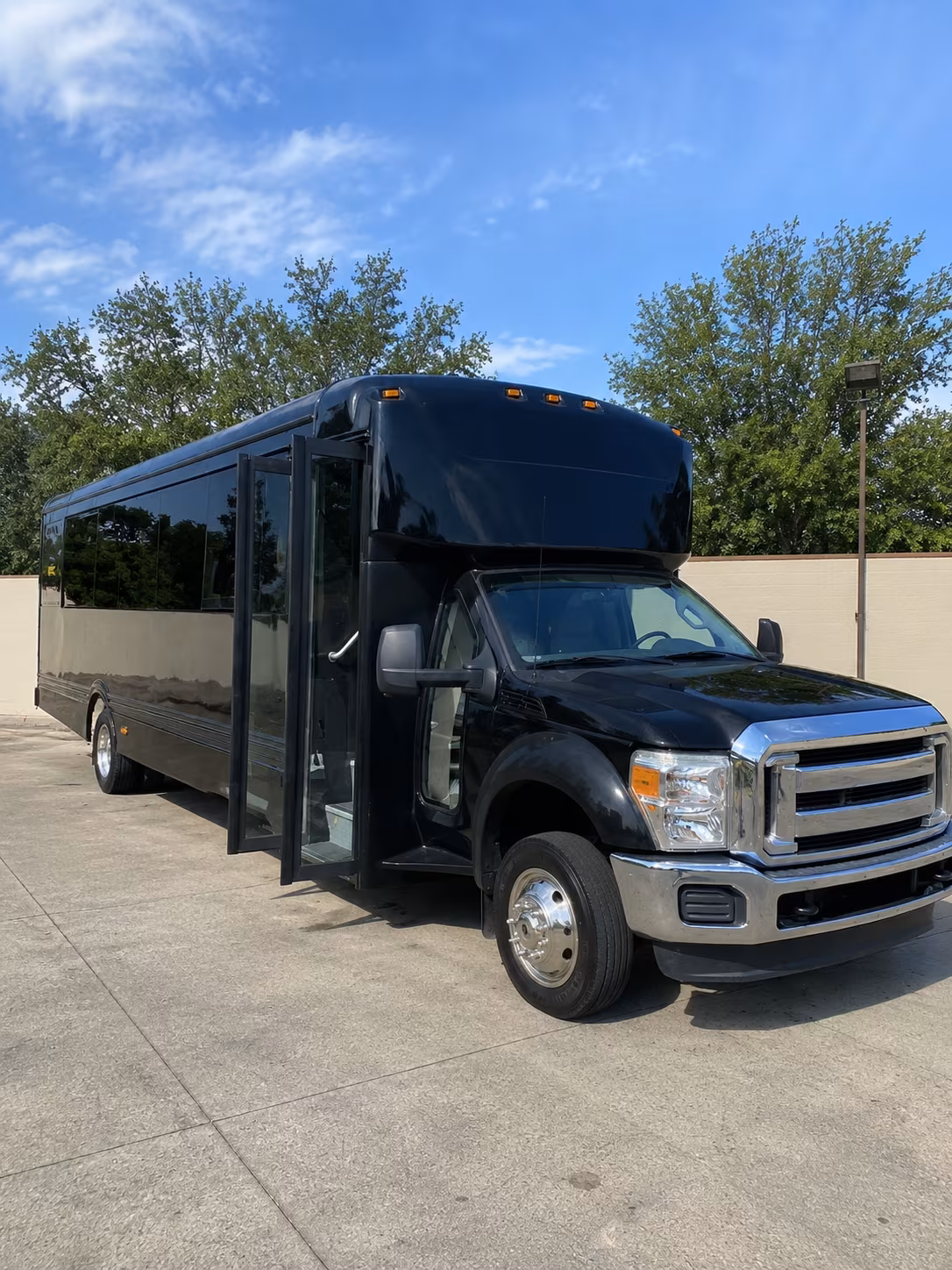lauderhill 20 passenger party bus