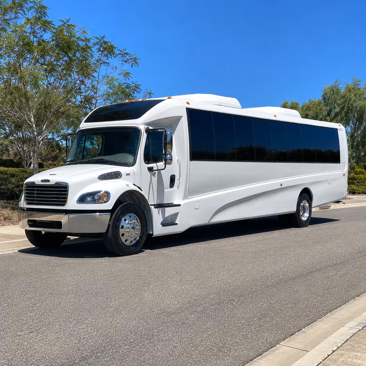 lauderhill 35 passenger minibus