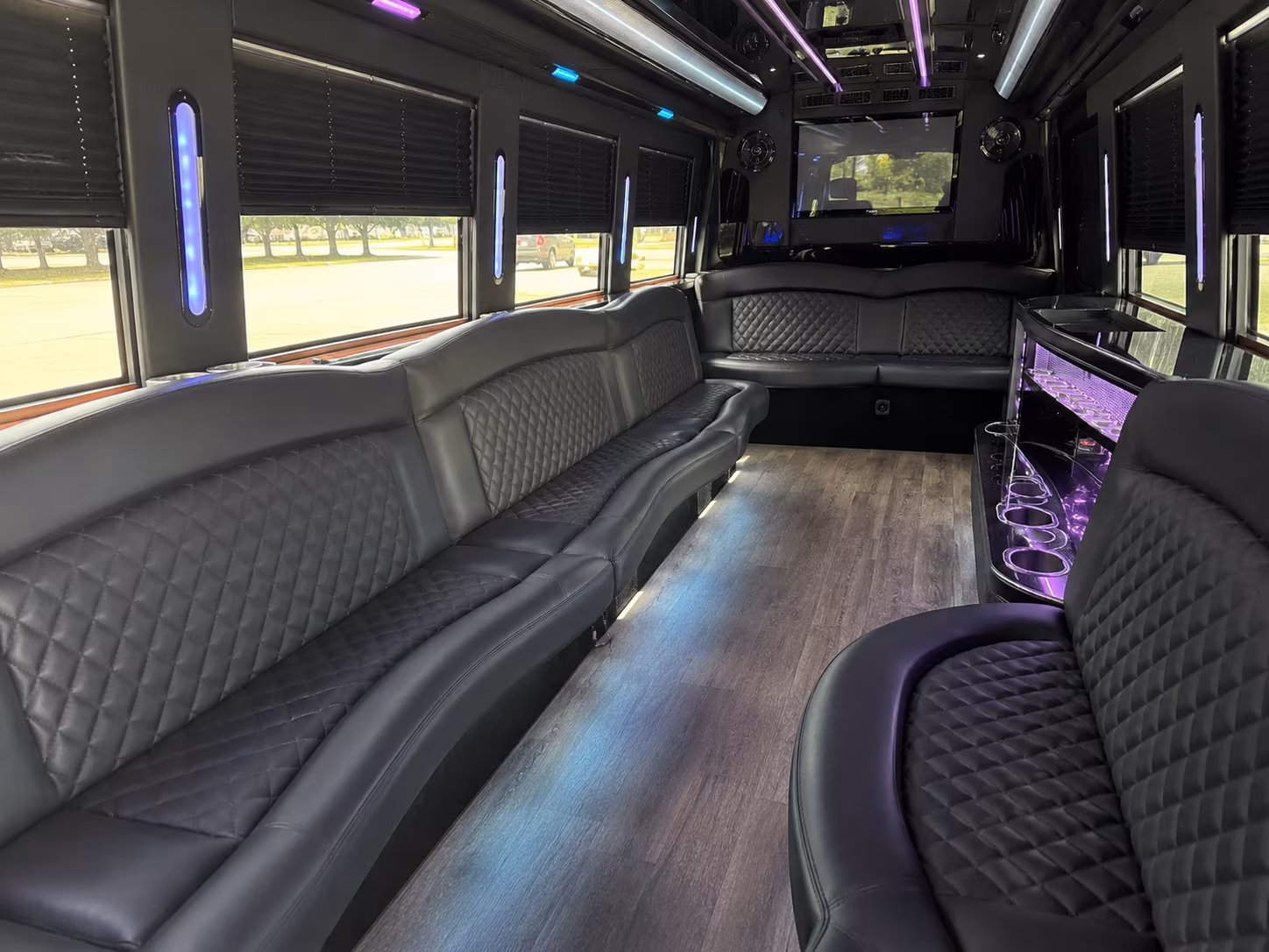 lauderhill bus rentals made easy