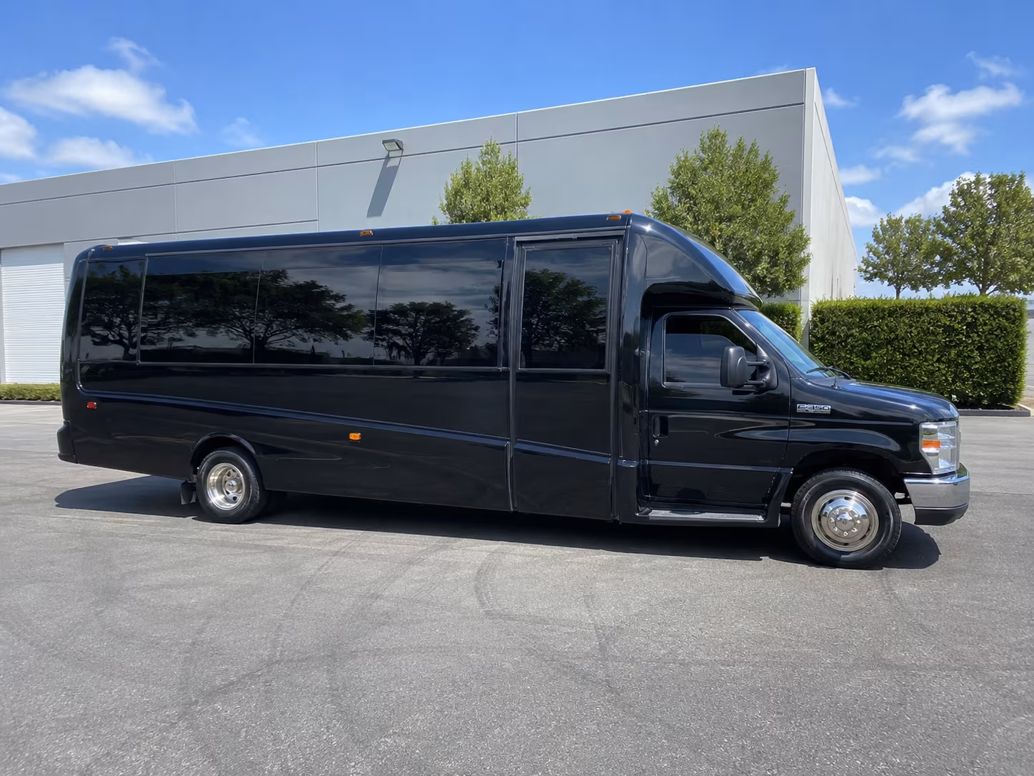 quinceanera and sweet 16 party buses serving lauderhill